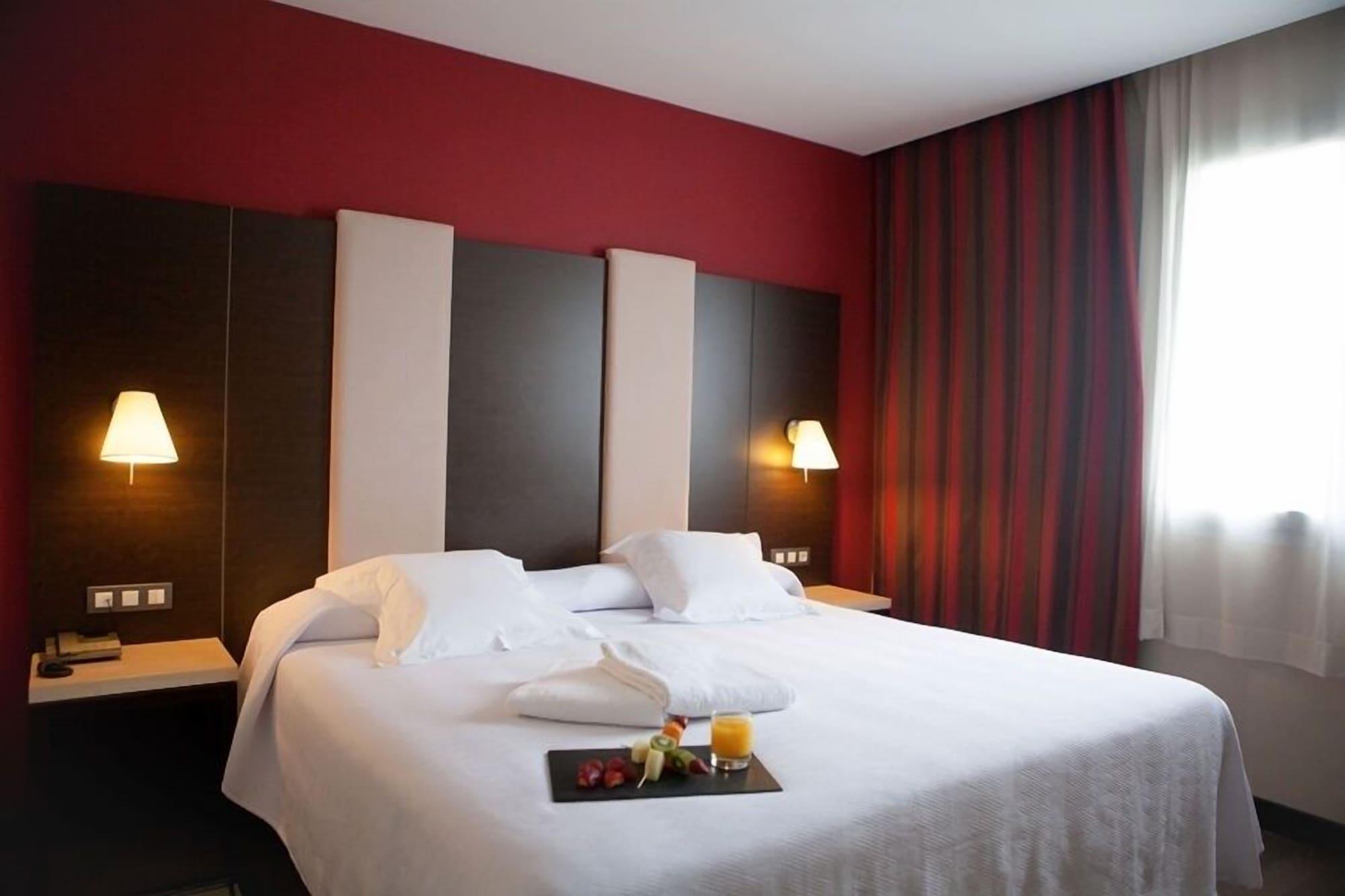 Azz Pamplona Norte Hotel Berriozar Buitenkant foto